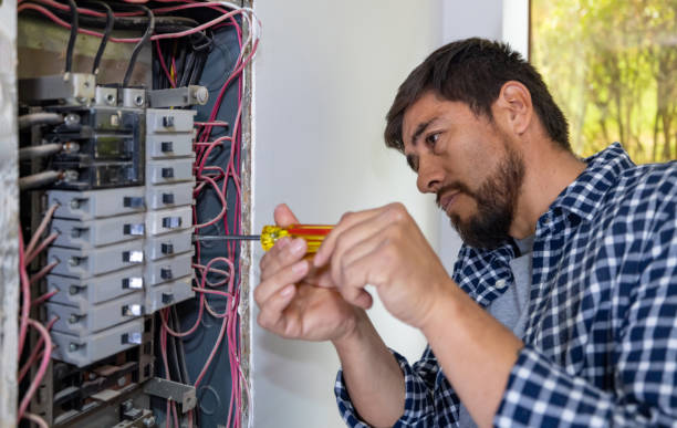 Best Affordable Emergency Electrician  in Bryn Mawr Skyy, WA